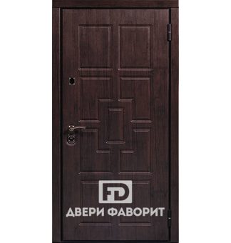 металлическая дверь отделана мдф панелью тёмного оттенка