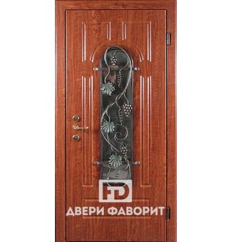 уличная металлическая дверь с ковкой в виде виноградной лозы и стеклом